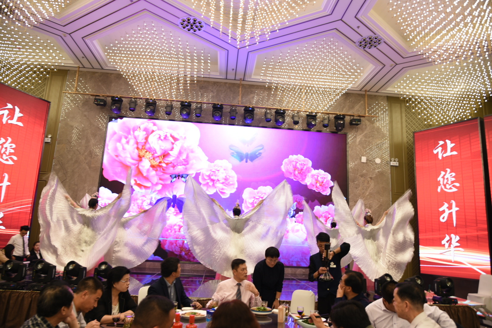 升華電梯集團(tuán)西北基地投產(chǎn)慶典在青海西寧隆重舉行(圖10) 升華電梯集團(tuán)西北基地投產(chǎn)慶典在青海西寧隆重舉行(圖10)