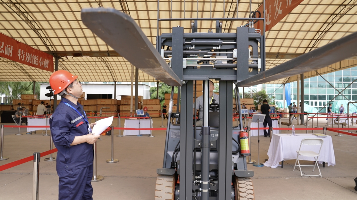 北京市特種設備檢驗技能比武大練兵在北京升華電梯集團廠區舉辦(圖7) 北京市特種設備檢驗技能比武大練兵在北京升華電梯集團廠區舉辦(圖7)