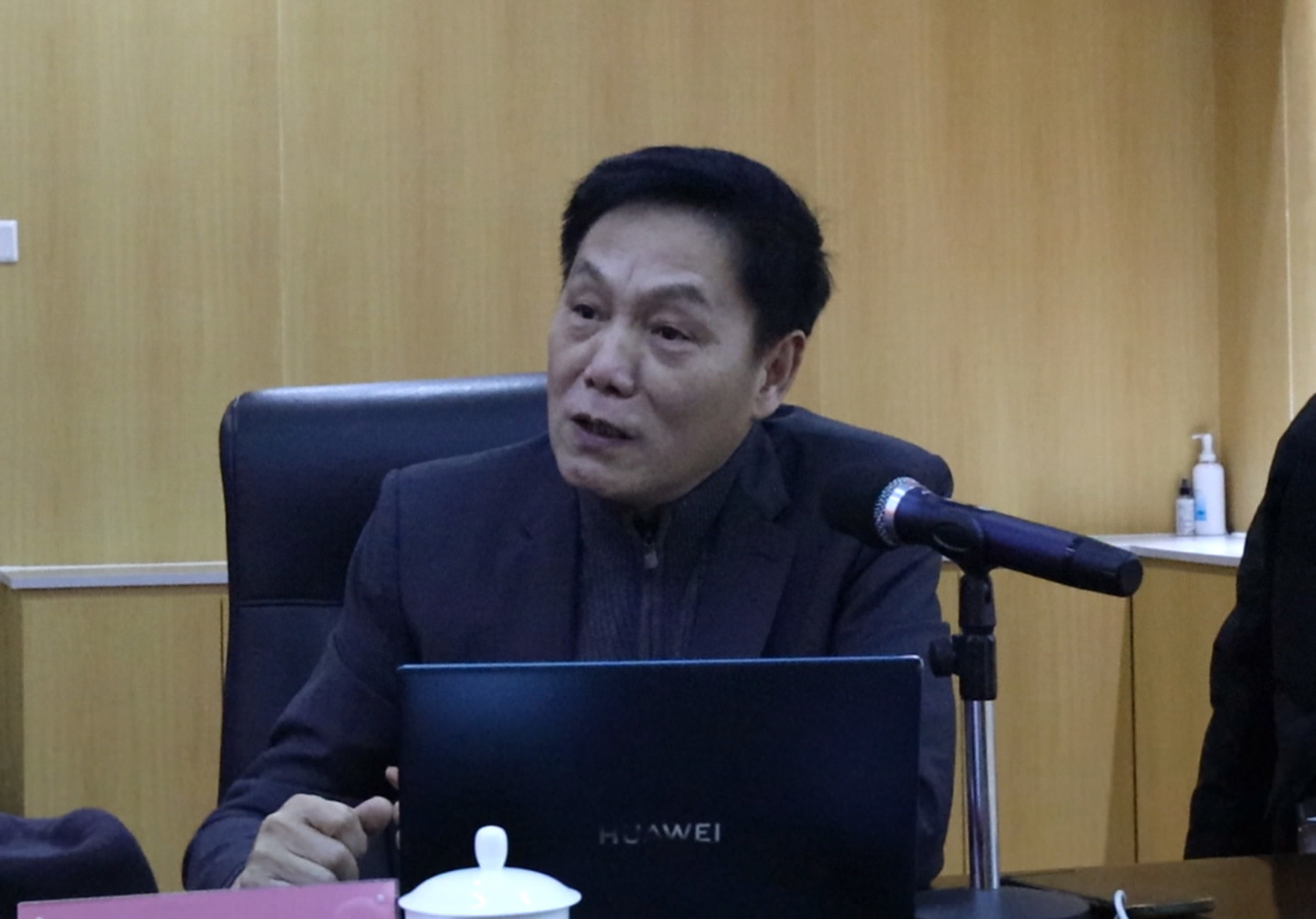 創(chuàng)新與出海 北京升華電梯羅海閩董事長(zhǎng)應(yīng)邀出席“智慧創(chuàng)新、砥礪前行”電梯智能制造、更新改造新年座談會(huì)(圖2) 創(chuàng)新與出海 北京升華電梯羅海閩董事長(zhǎng)應(yīng)邀出席“智慧創(chuàng)新、砥礪前行”電梯智能制造、更新改造新年座談會(huì)(圖2)